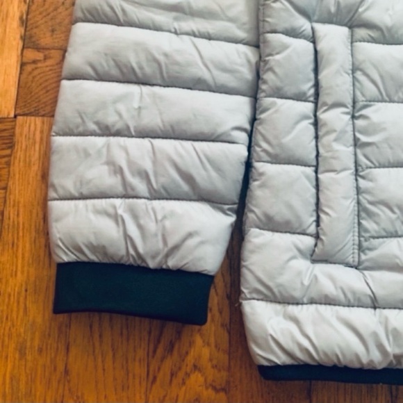 Hollister Lightweight Puffer Jacket - Picture 11 of 16